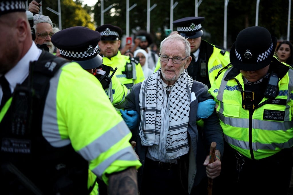 U.K. arrests 365 backing banned pro-Palestine group