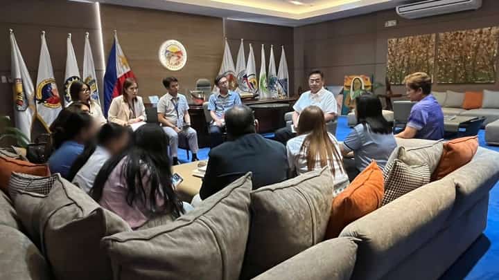 Biazon met with the Department of Education division officials, school principal, guidance counselors, class adviser, and parents of both involved in the bullying incident.