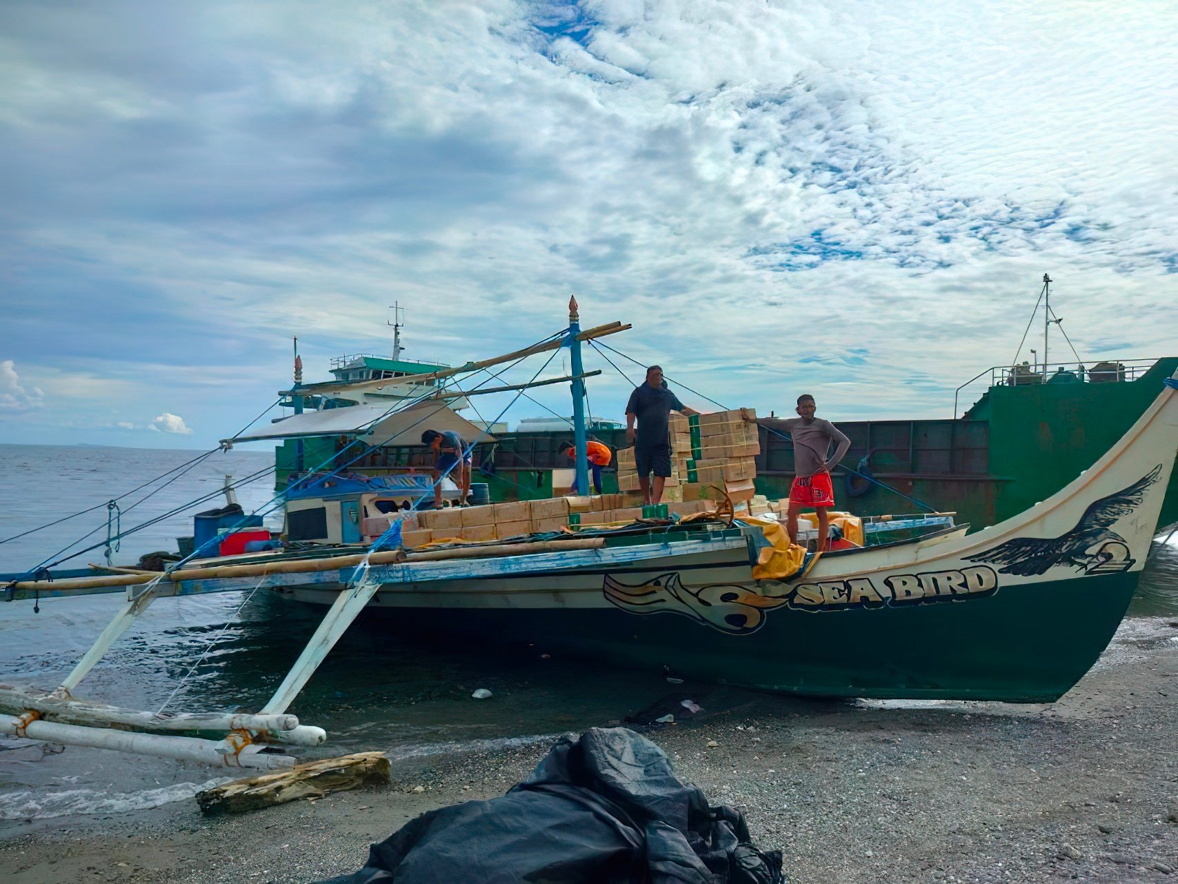 Navy intercepts P16.4-M smuggled cigarettes