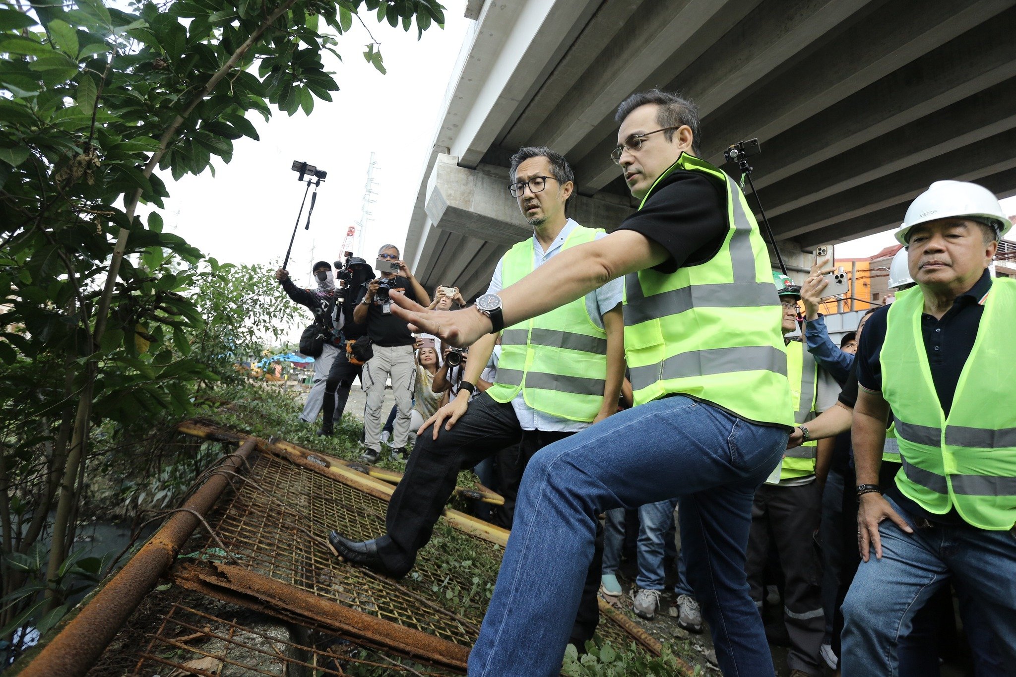 Manila LGU gives NSCR rail project full backing