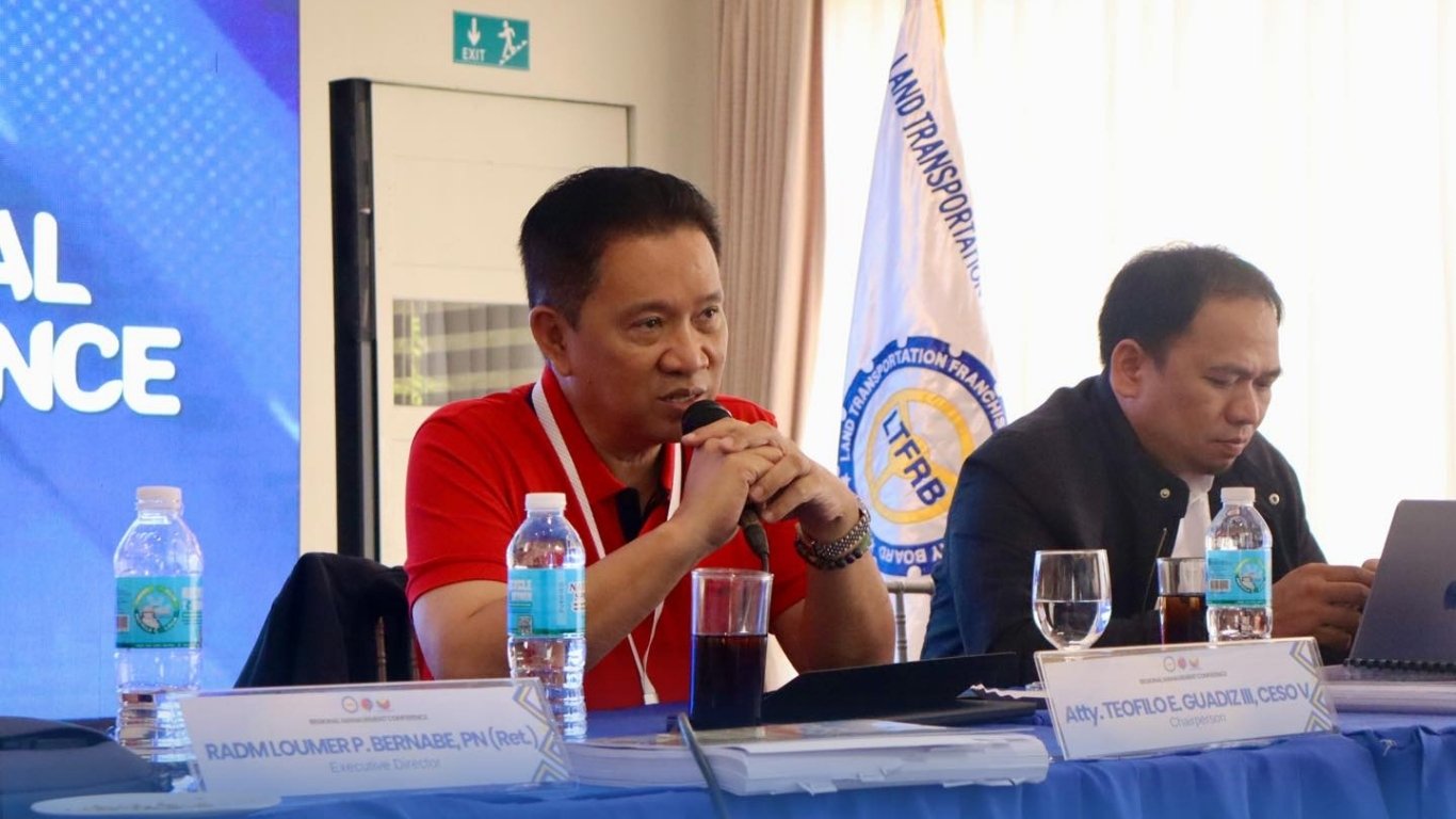 LTFRB weighs jeepney drivers’ fare hike plea