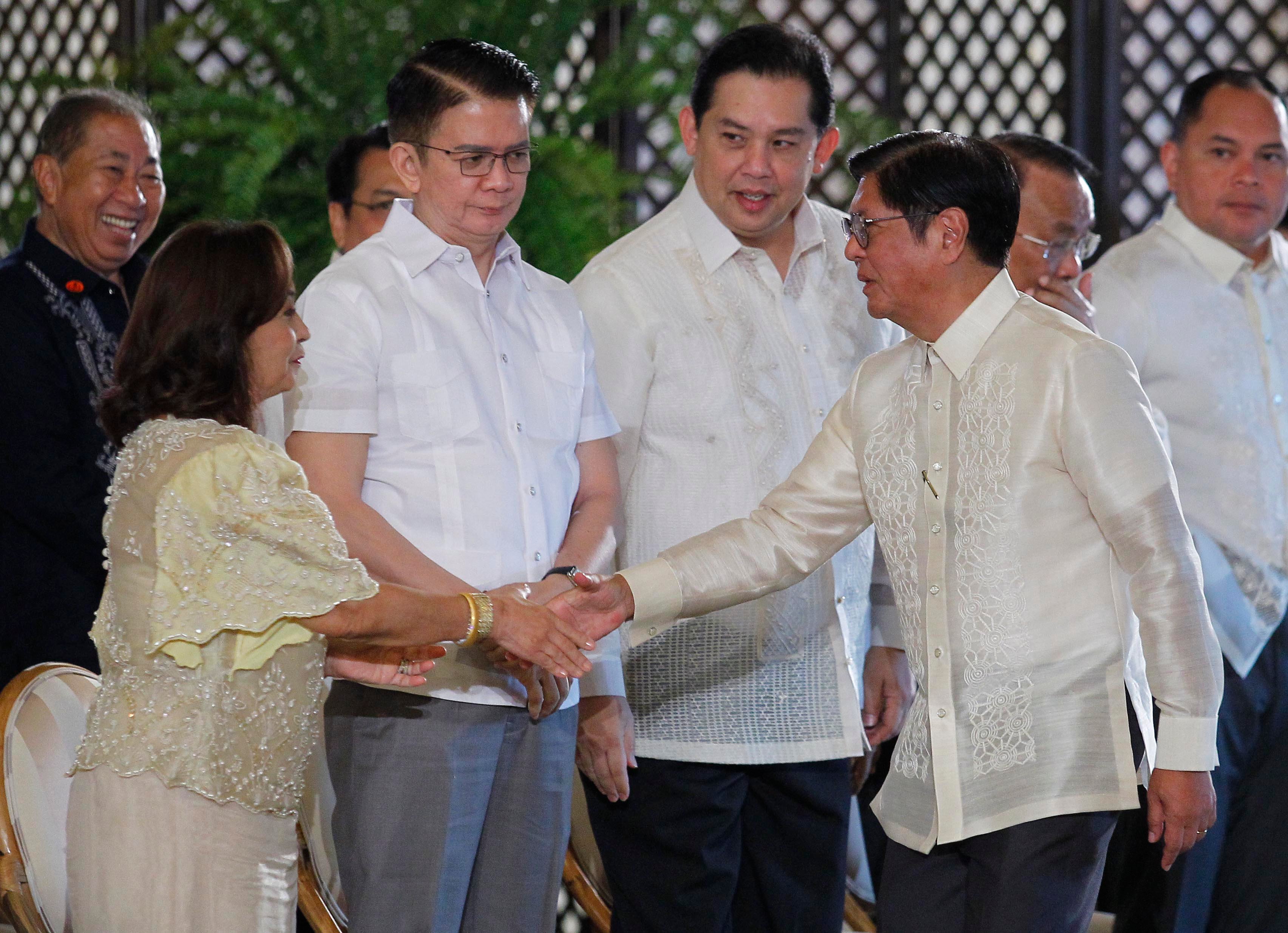 Marcos signs law granting judiciary fiscal autonomy
