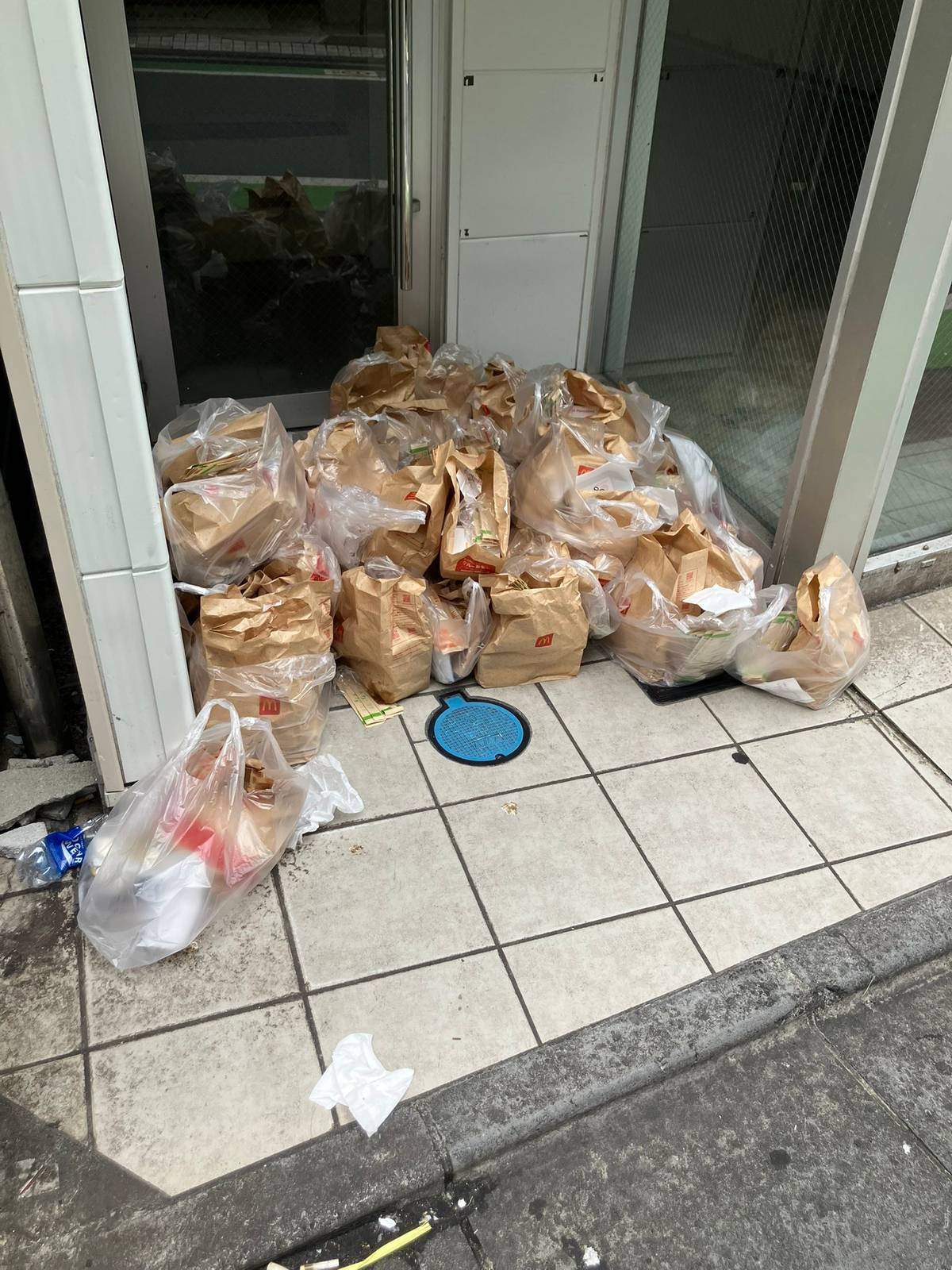 Discarded food by the customers.