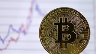 Bitcoin hits record $124,480 on corporate buys, US policy boost