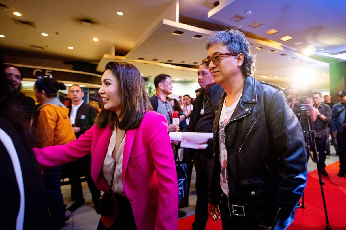 ‘Eraserheads: Combo On The Run’ wins International Feature