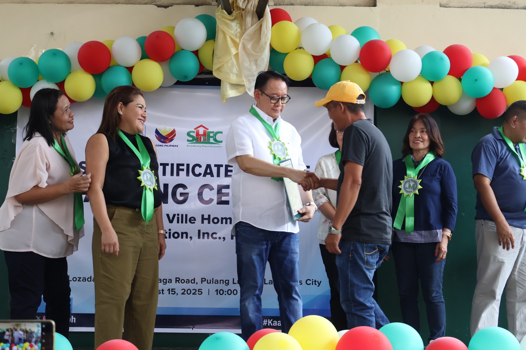 80 Las Piñas homes gain SHFC  land ownership
