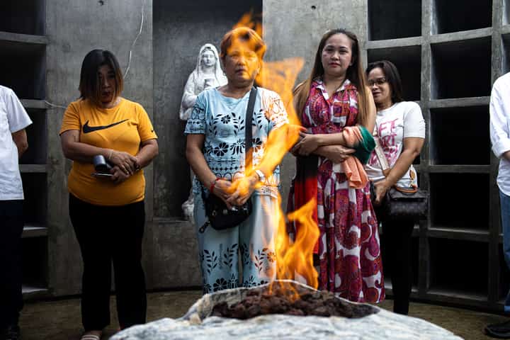 Kin of EJK victims pay respect to their deceased loved ones during the launching of Justice for All campaign.