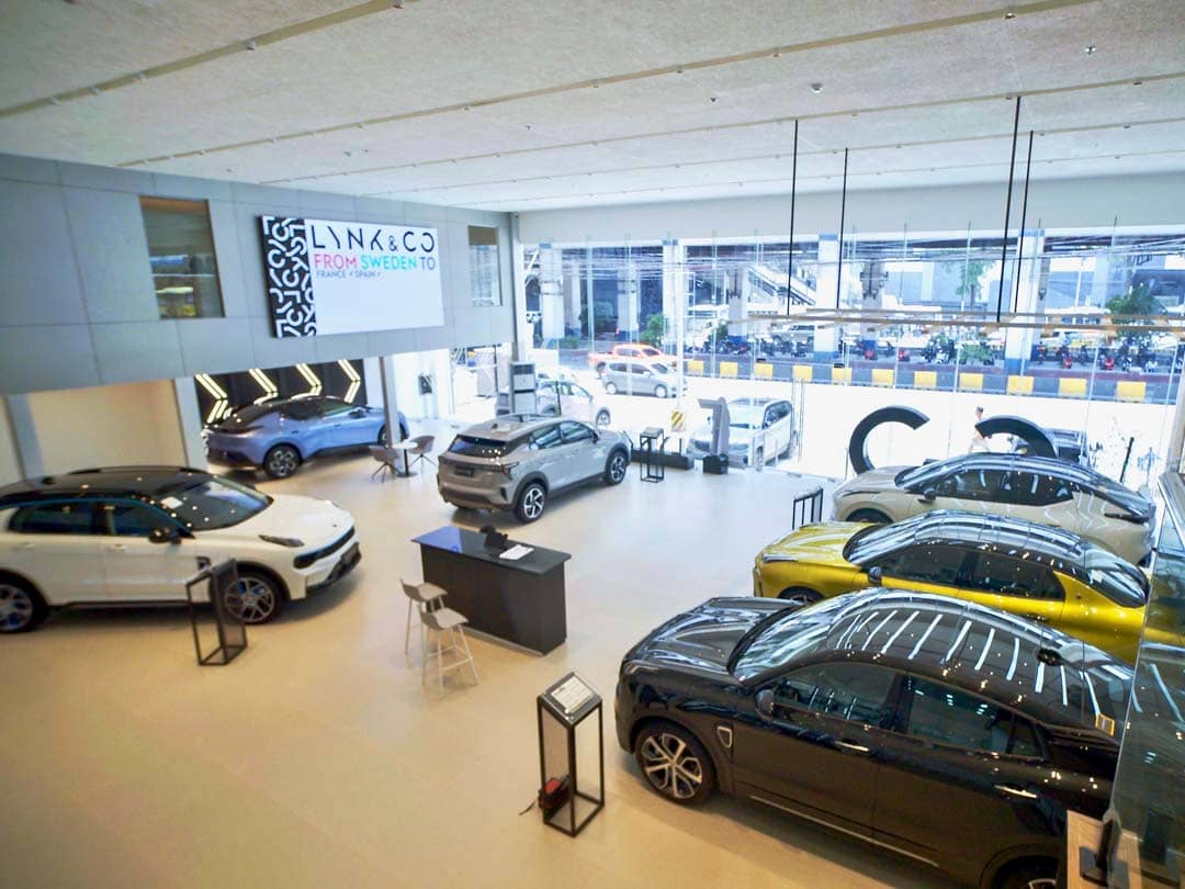 THE dealership features a spacious 250-square-meter showroom built to Lynk & Co’s global standards, designed to accommodate up to six vehicles comfortably.