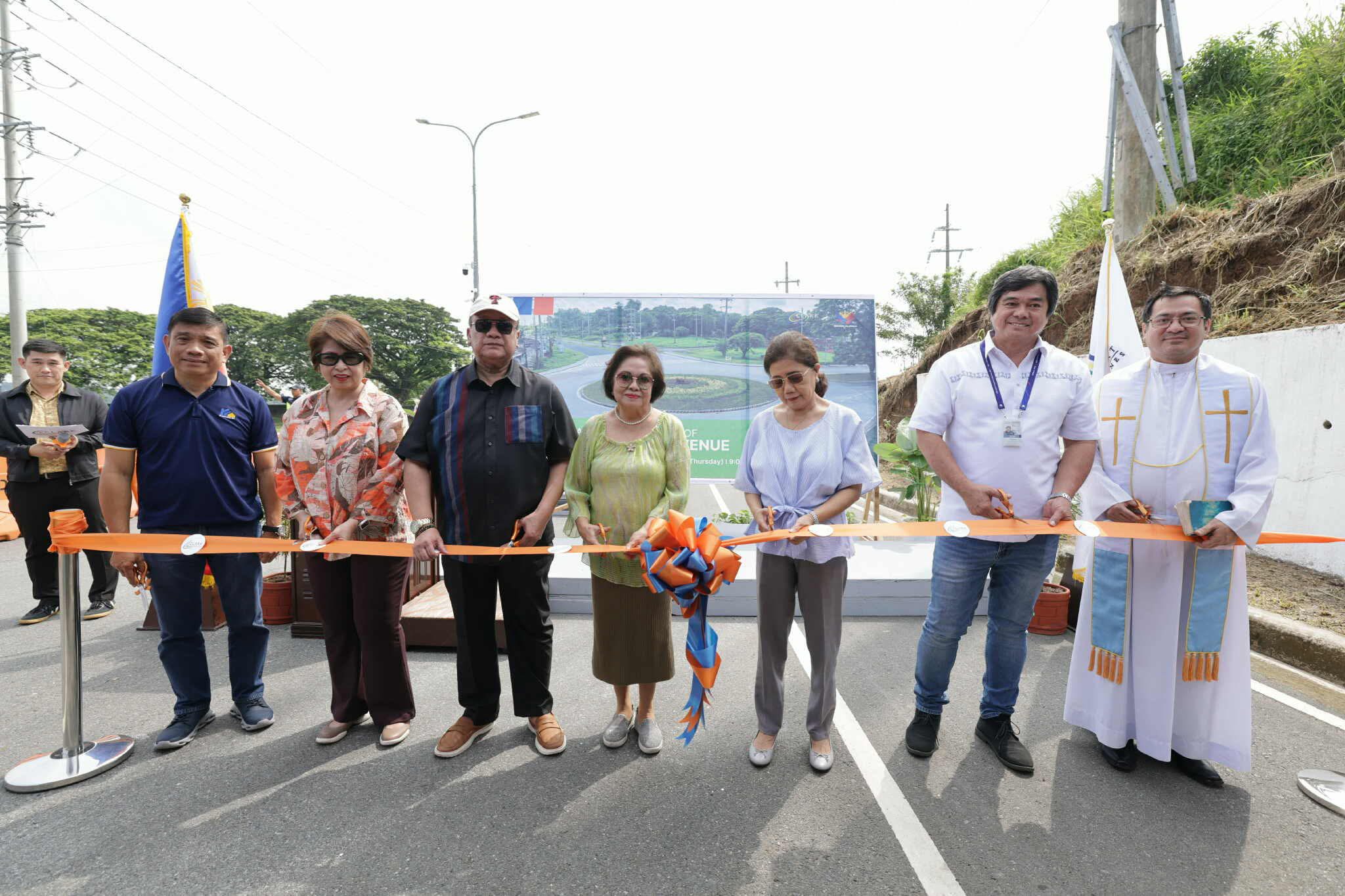 Clark opens P126M road to CRK