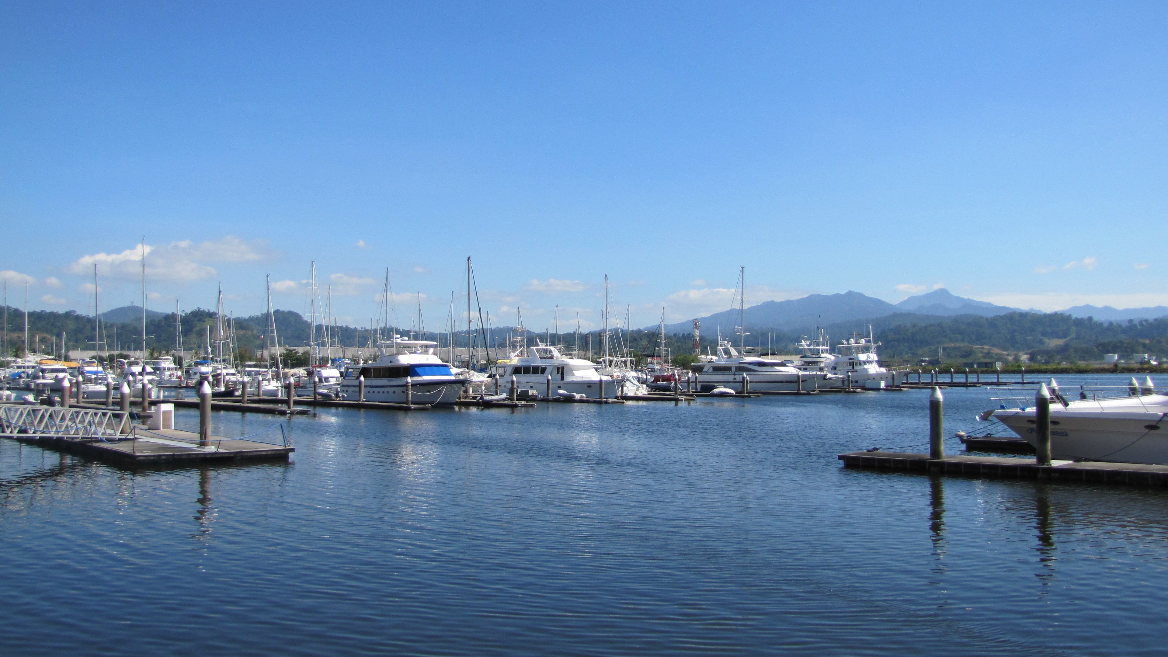 Subic hosts 3 cruise ships