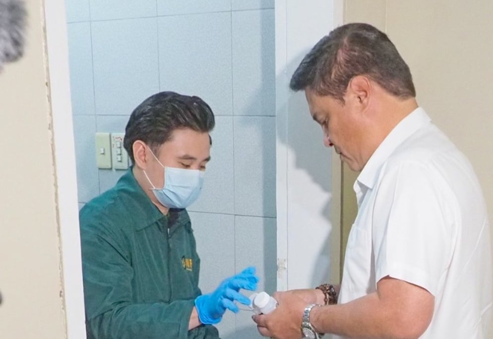 Deputy Minority Leader Senator Juan Miguel Zubiri voluntarily takes a drug test at the Senate of the Philippines, Pasay City on Monday, 18 August 2025.| Aram Lascano, SPPA POOL