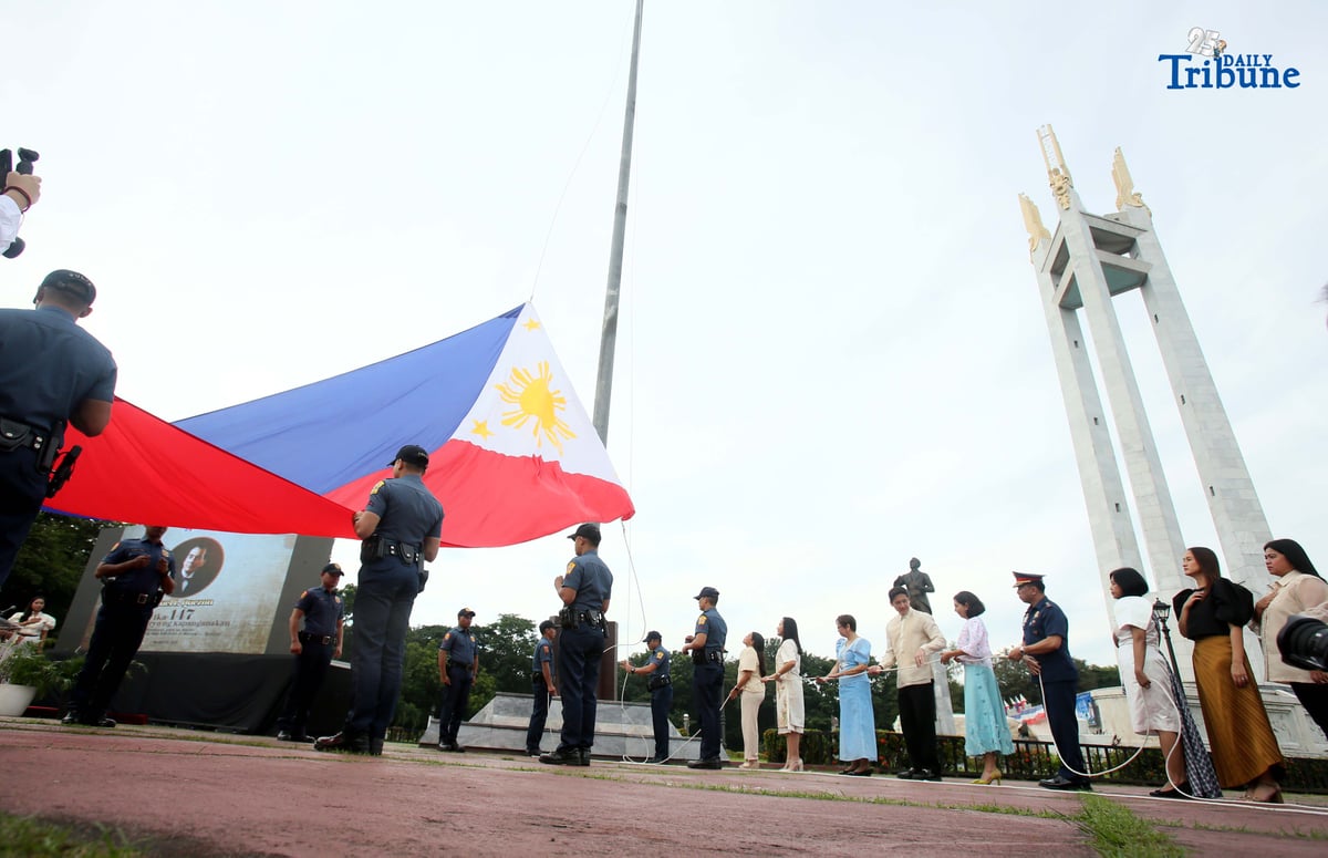 Quezon City Mayor Joy Belmonte, along with other local government officials, led a wreath-laying ceremony on Tuesday, August 19, 2025, at the Quezon Memorial Circle to commemorate the 147th birth anniversary of former President Manuel L. Quezon.