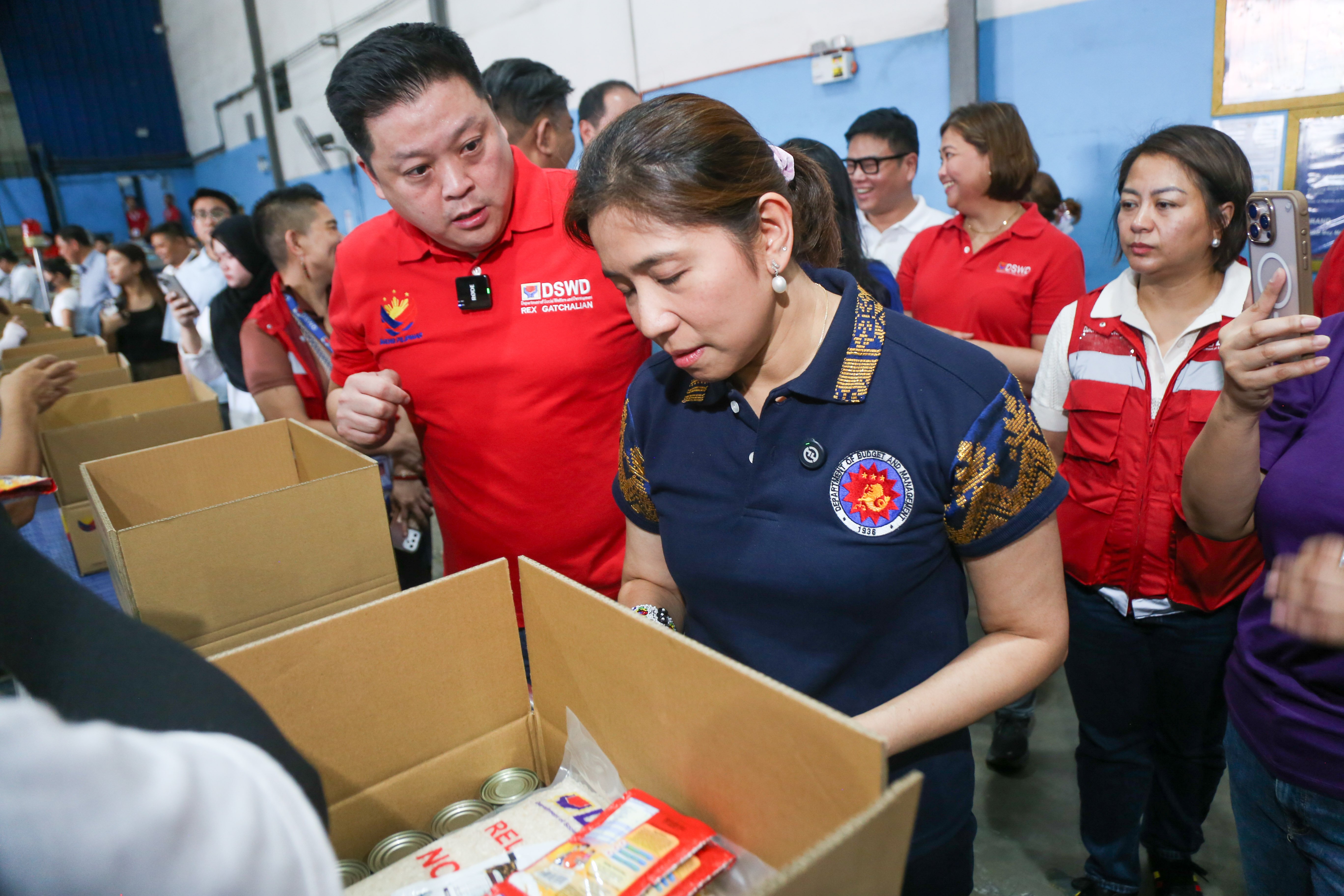 DSWD aid for storm-hit Pinoys soars past 300,000 food packs