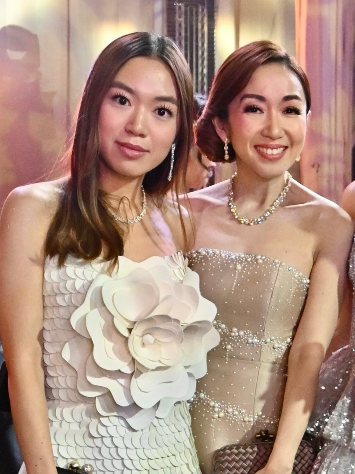 Jennifer Que Viloria (right) and her daughter.