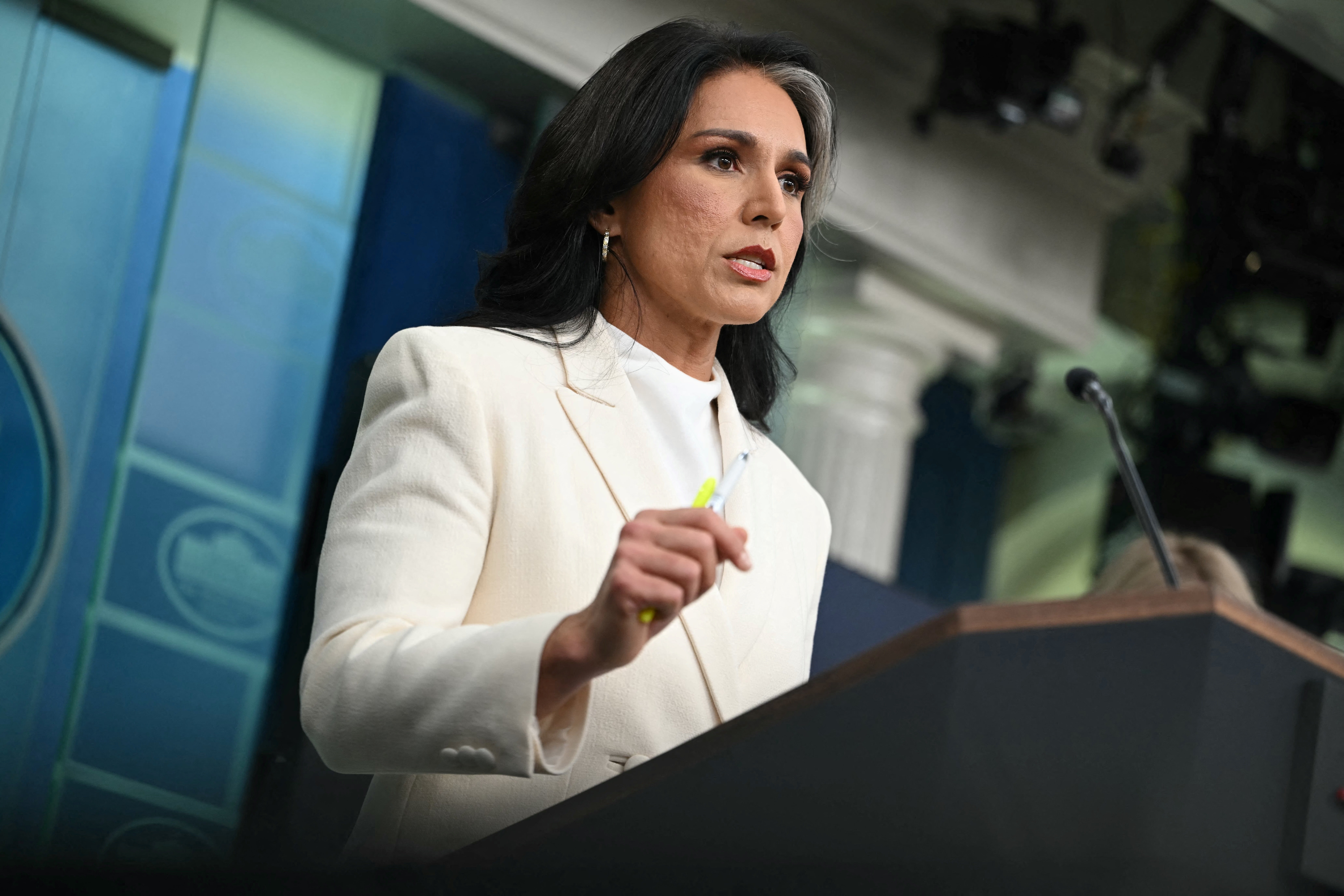 Confusion surrounds reports of alleged CIA seizure of DNI files