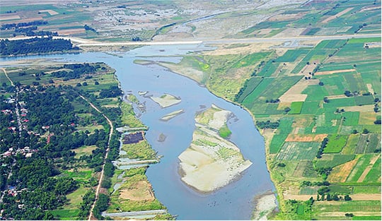 Cracks emerge on P289M Camiling floodway