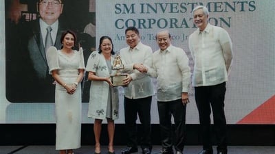 SM Investments bags MOPC Grand Tourism Excellence Award