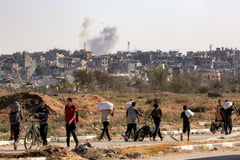 Israel vows to destroy Gaza City
if Hamas doesn’t disarm, free hostages
