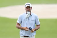 Birdie binge lifts Henley