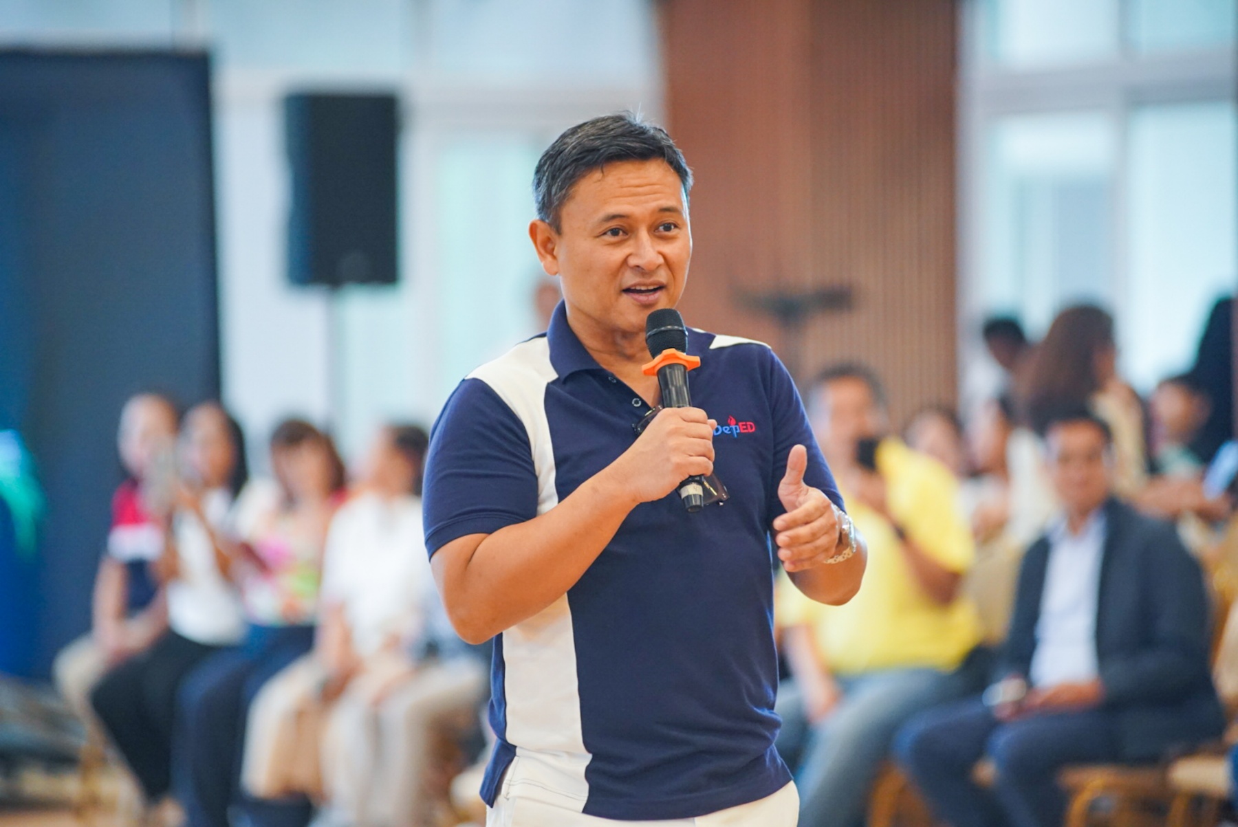 DepEd lauded on hiring new lawyers