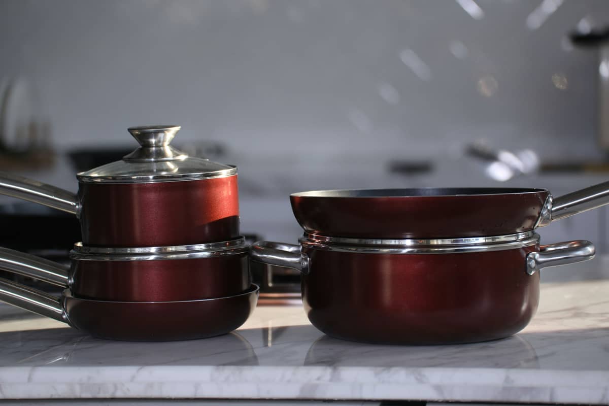 NON-STICK cookware.