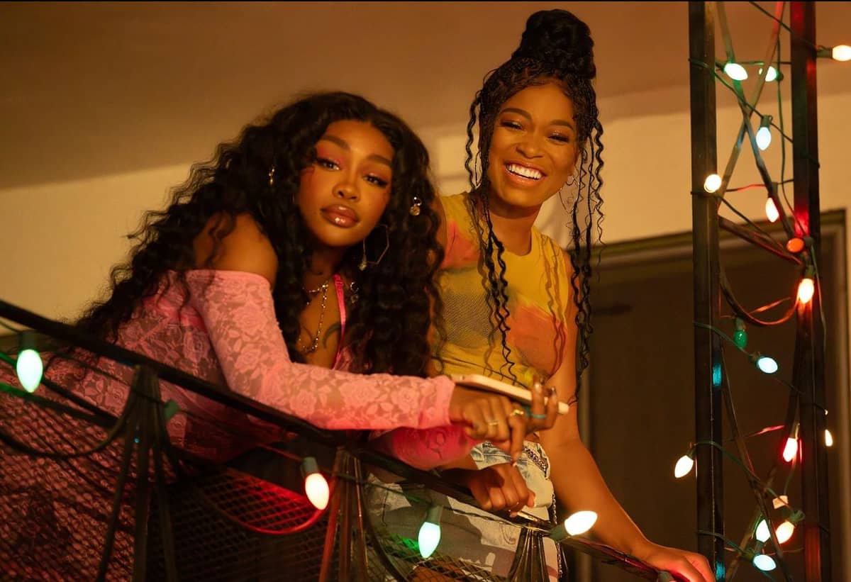 KEKE Palmer and SZA in ‘One of Them Days’ (2025).
