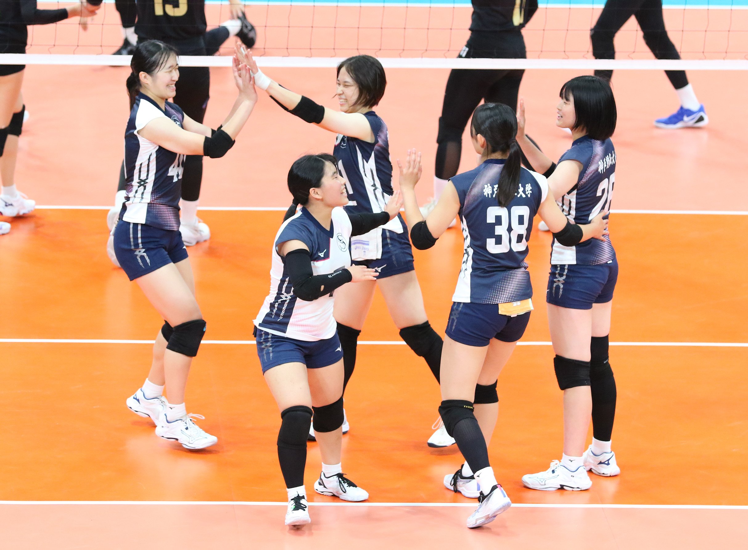 Kobe Shinwa overwhelms ZUS Coffee