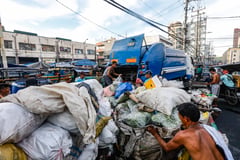 When there's unmanaged waste, there's flood