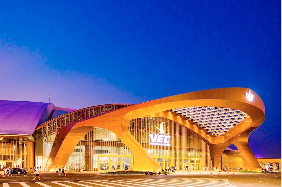 Vingroup earns top state
honor for Hanoi mega venue