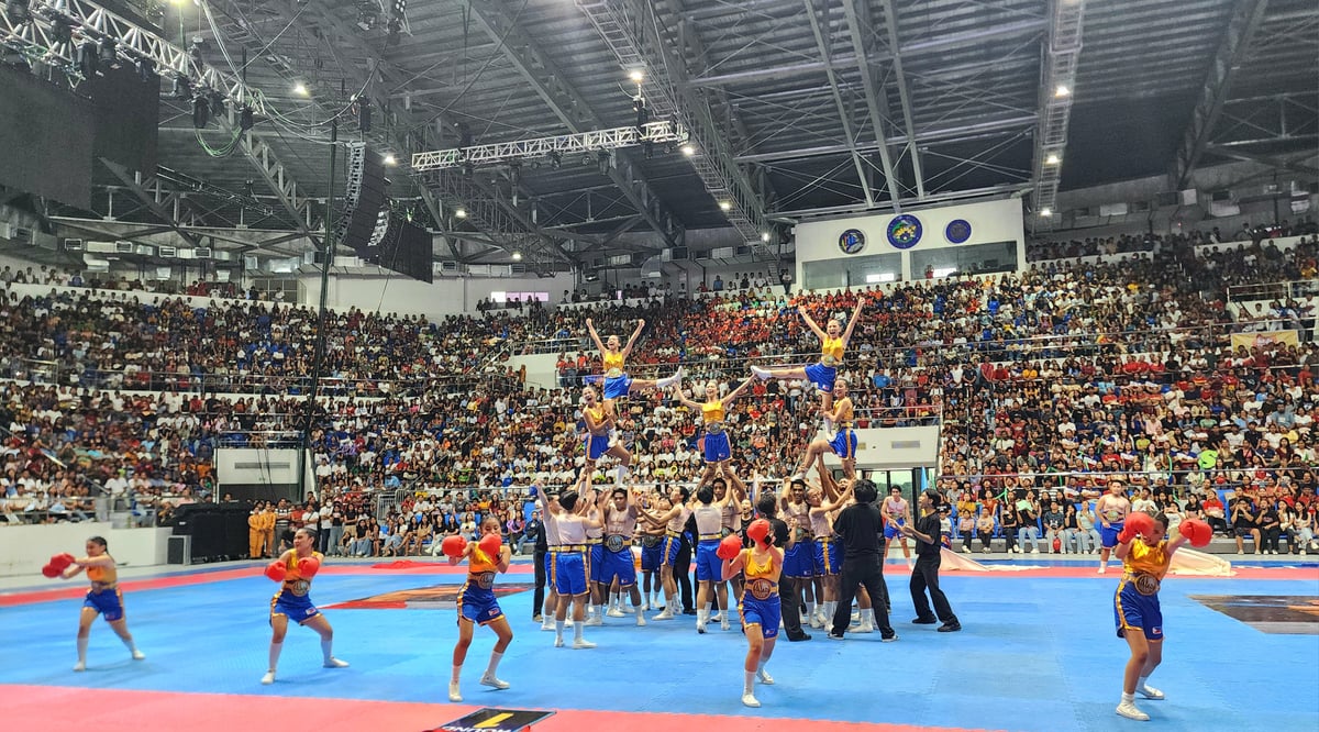This year's champrion of the JLD Cheer Dance Competition, Isabela National High School Pep Dance Squad.