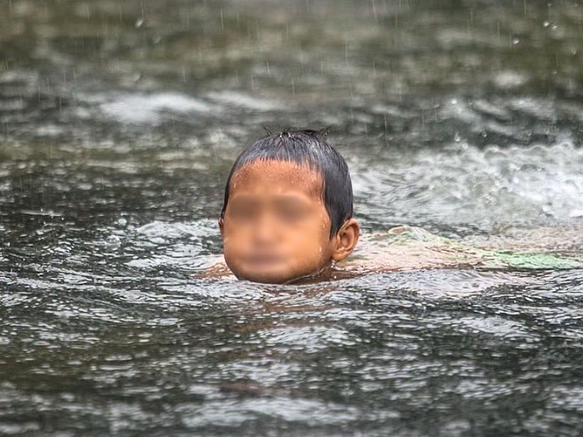 Neck-deep scandal