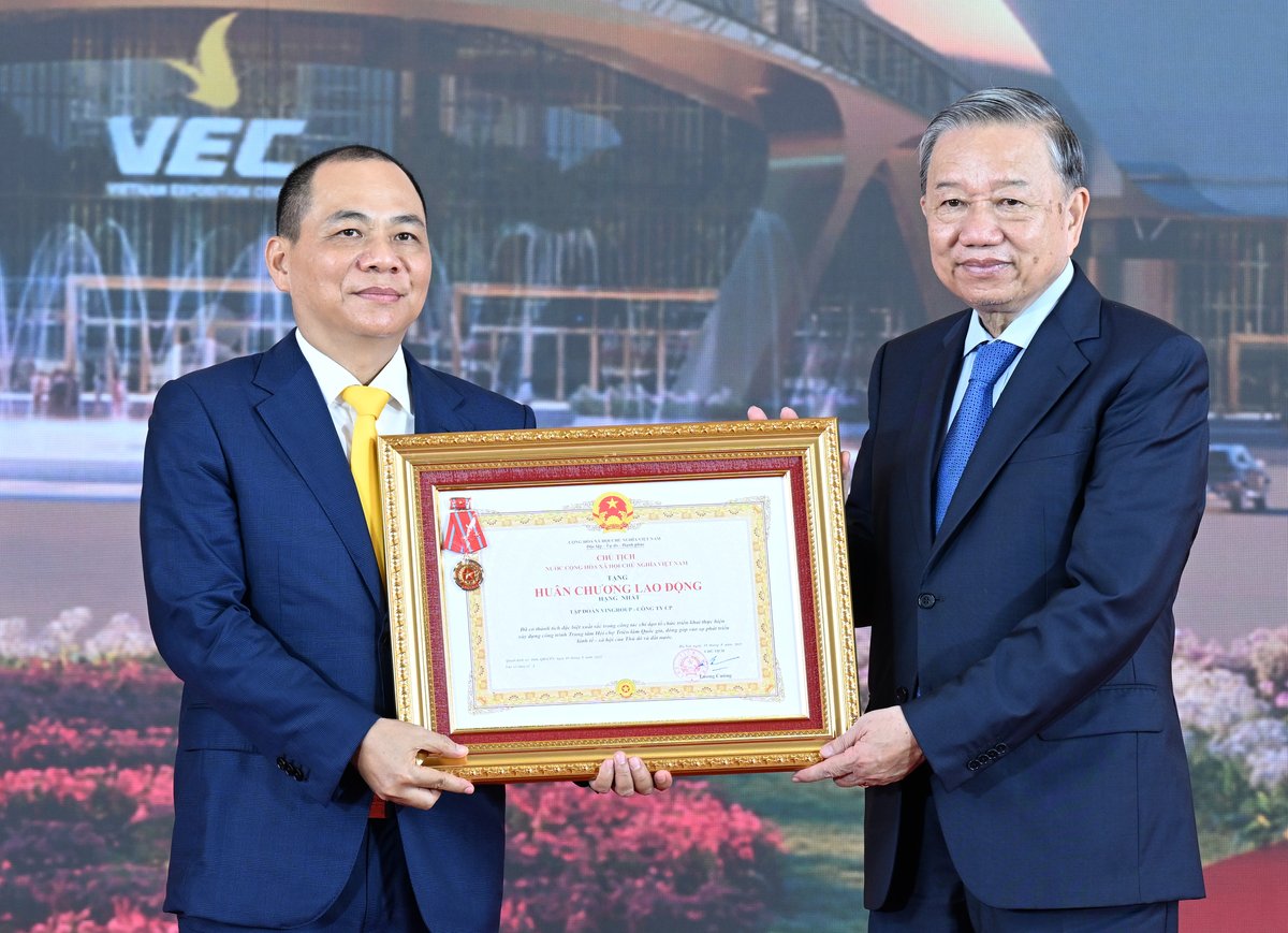 VIETNAM’s Party General Secretary Tô Lâm presents the First-Class Labor Order to Phạm Nhật Vượng – chairman of Vingroup – in recognition of the Group’s outstanding achievements, at the National Exhibition Fair Center in Hanoi, Vietnam.