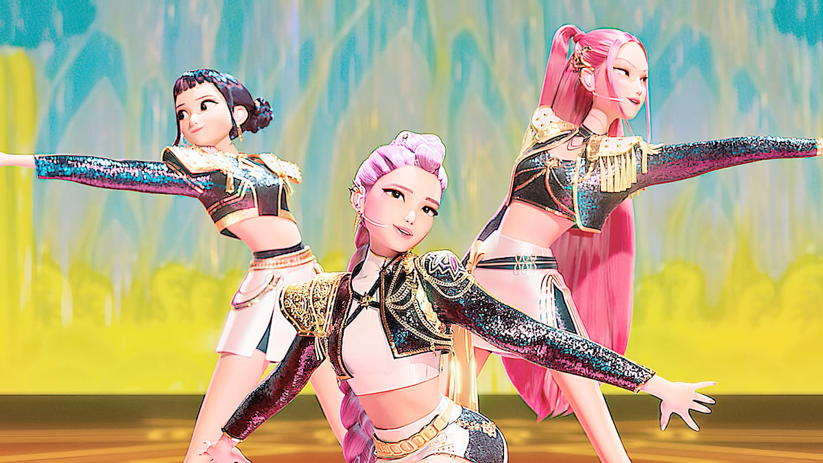 HUNTRIX members Zoey, Rumi and Mira.