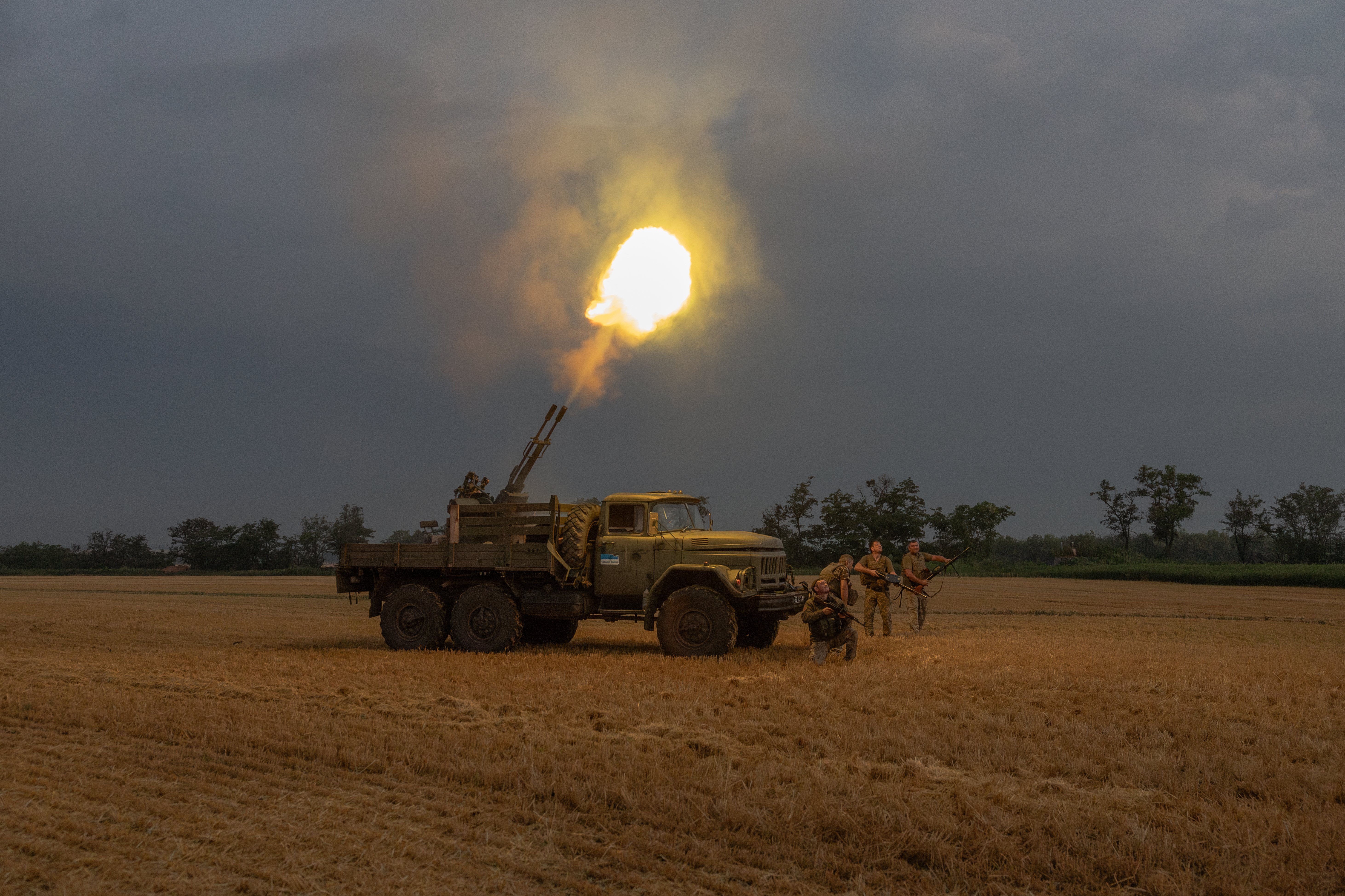 Russia claims new advance as Ukraine denies loss in Dnipropetrovsk