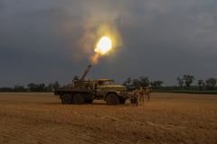 Russia claims new advance as Ukraine denies loss in Dnipropetrovsk