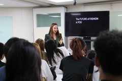 Sustainable fashion advocate encourages young designers to practice sustainability 
