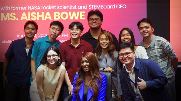 Former NASA engineer shares spaceflight story with Aboitiz Future Leaders scholars