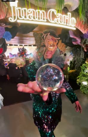 A juggler welcoming guests.