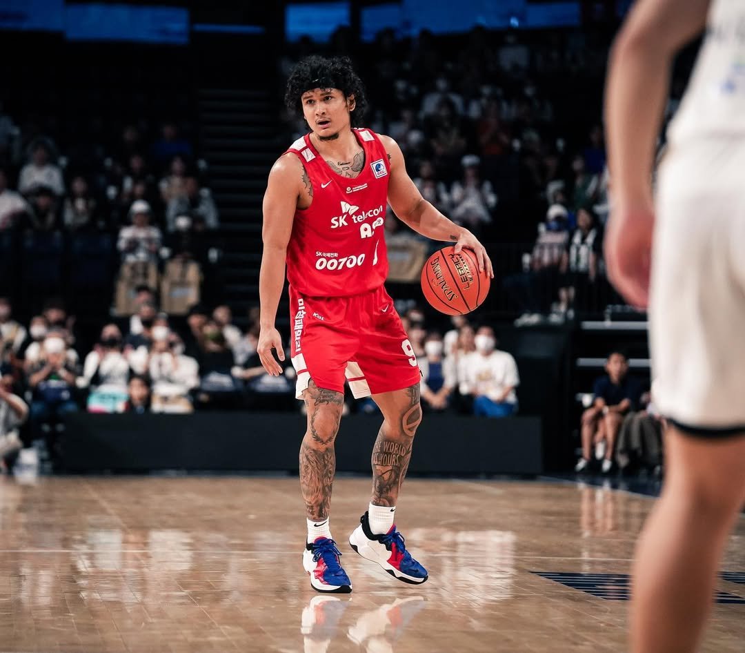 Marquee players throw hats into draft