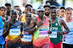 Kipchoge feeling Sydney pressure 
