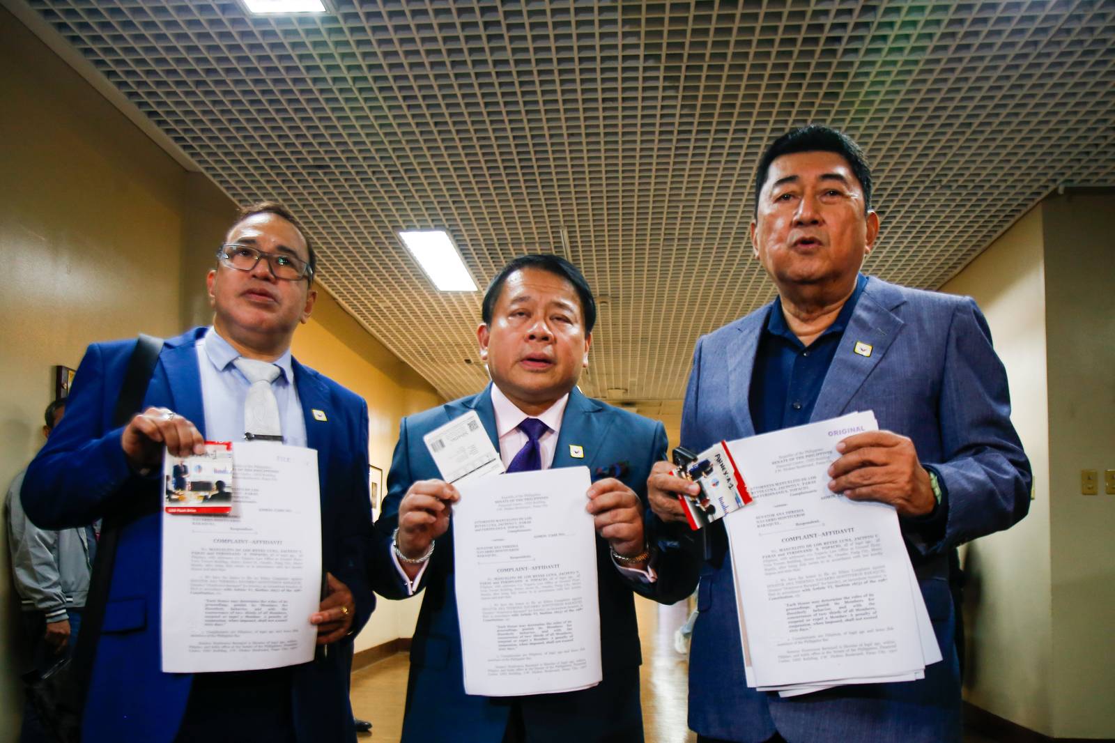 Lawyers Jacinto Paras, Manny Luna, and Ferdinand Topacio file an ethics complaint against Senator Risa Hontiveros-Baraquel for witness tampering at the Office of the Secretary-General of the Senate in the GSIS Building on 28 August 2025.
