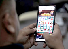 PAGCOR urged: Crack whip vs influencers advertising online gambling
