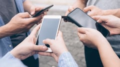 South Korea to ban mobile phones in classrooms