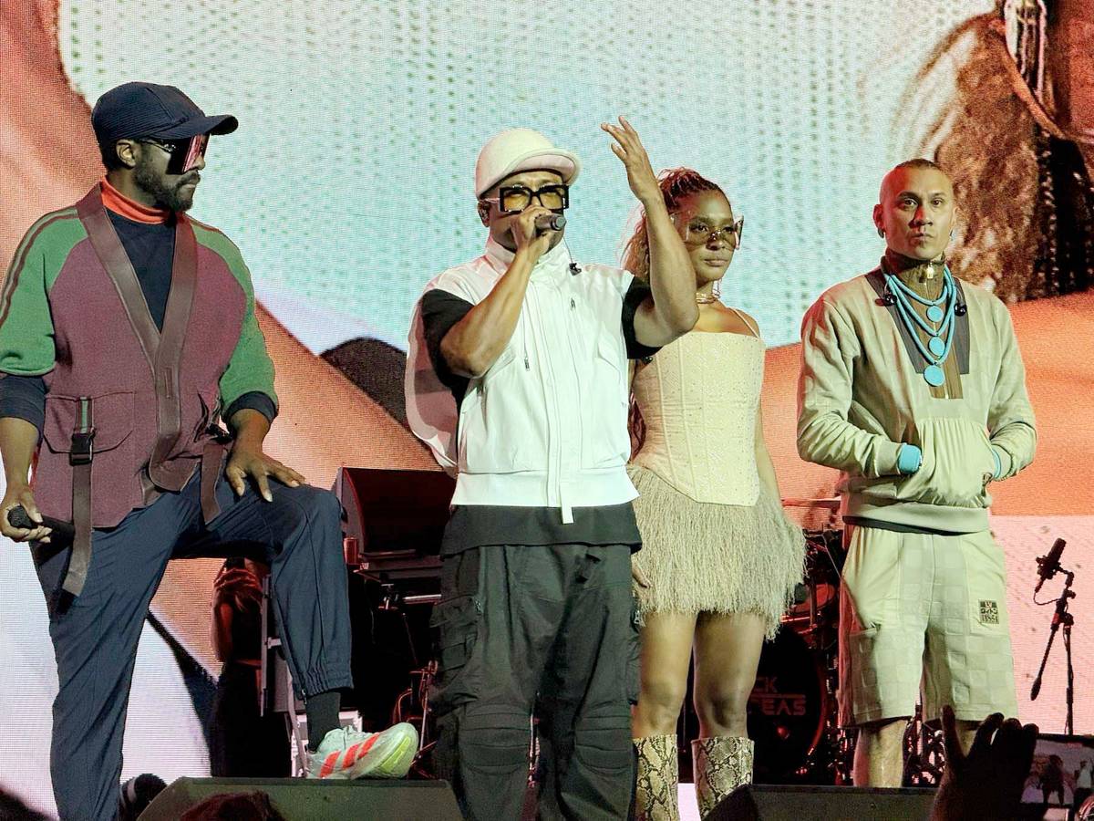 Will.i.am, Apl.de.Ap, J. Rey Soul and Taboo.