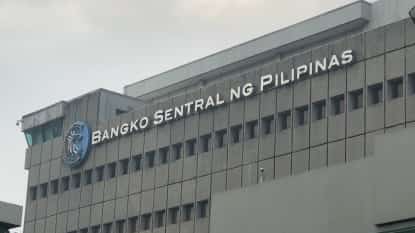 Central bank extends moratorium on new crypto licenses
