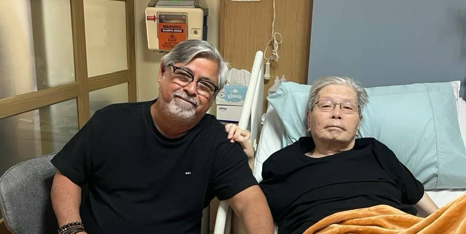 ACTOR Joel Torre with the legendary filmmaker.