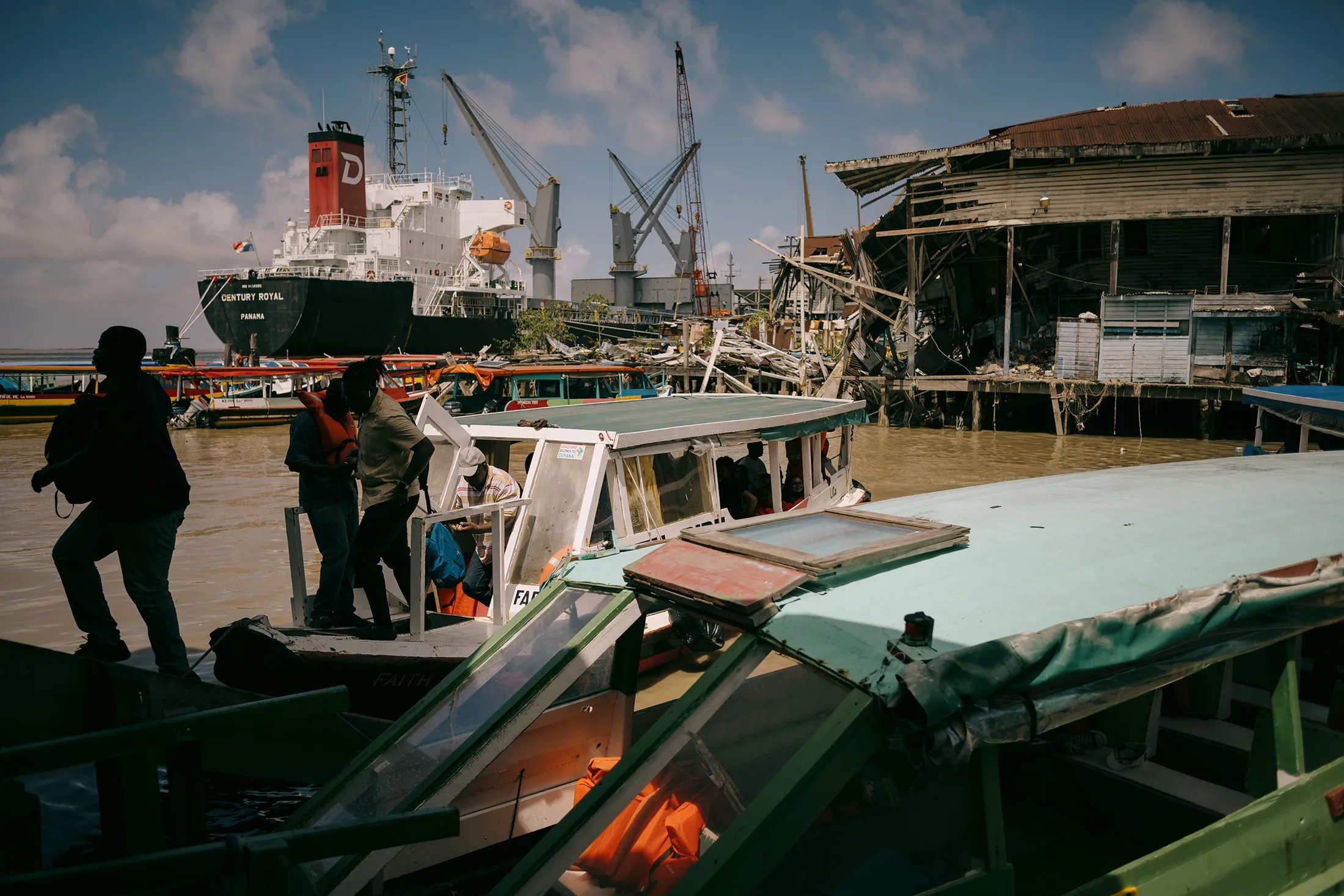 Oil-rich Guyana seeks to escape ‘resource curse’
