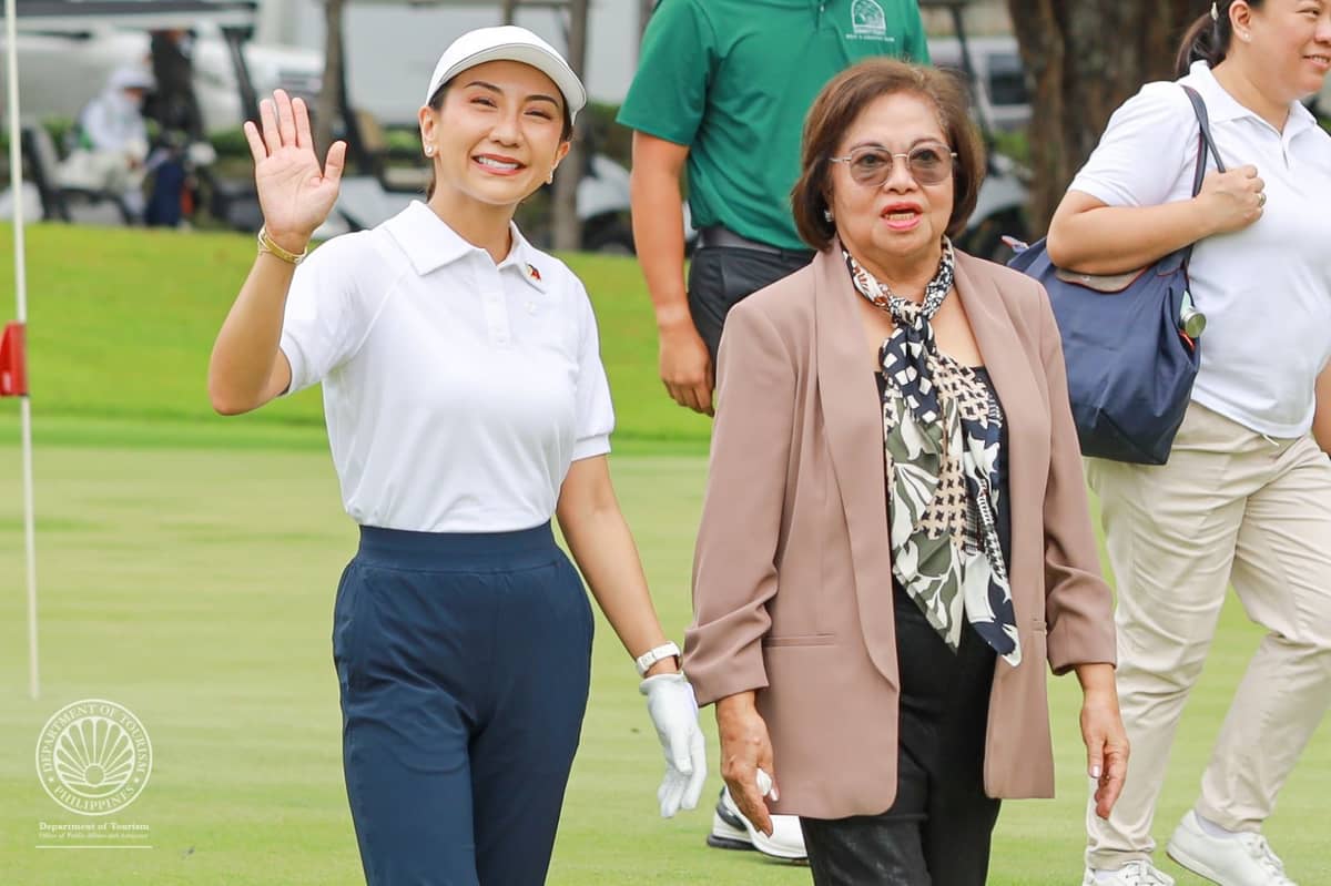 wITH clark chief Agnes Devanadera