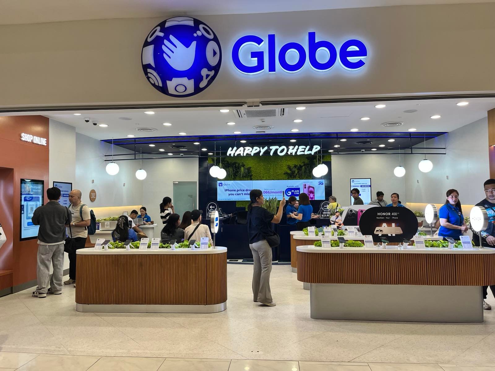 Globe adds 3M users in first half
