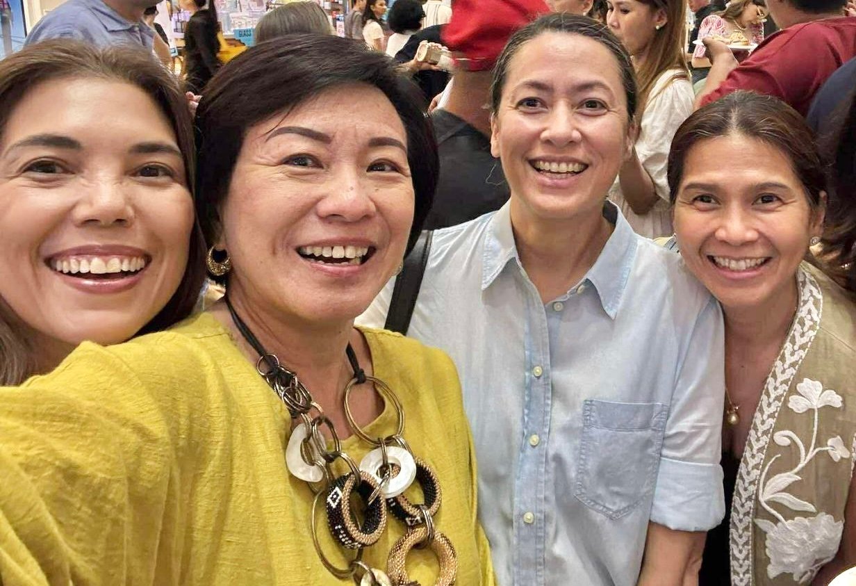 Marilen Elizalde, Jeannie Javelosa, Mel Asuncion and Annalynn Garcia.